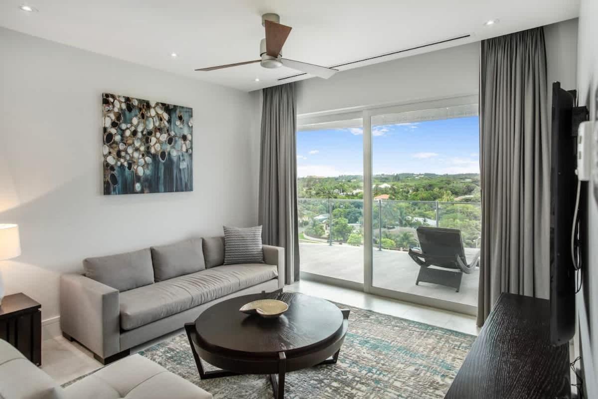 One Bedroom At One Cable Nassau