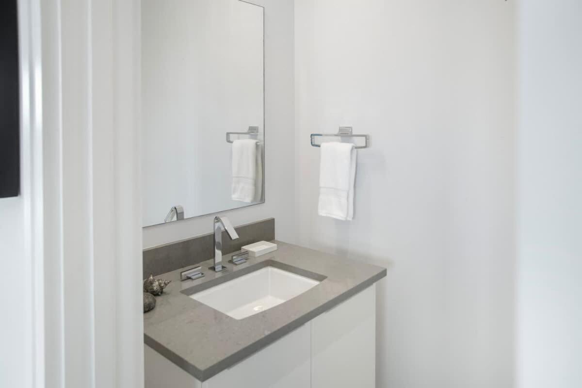 Apartment One Bedroom At One Cable